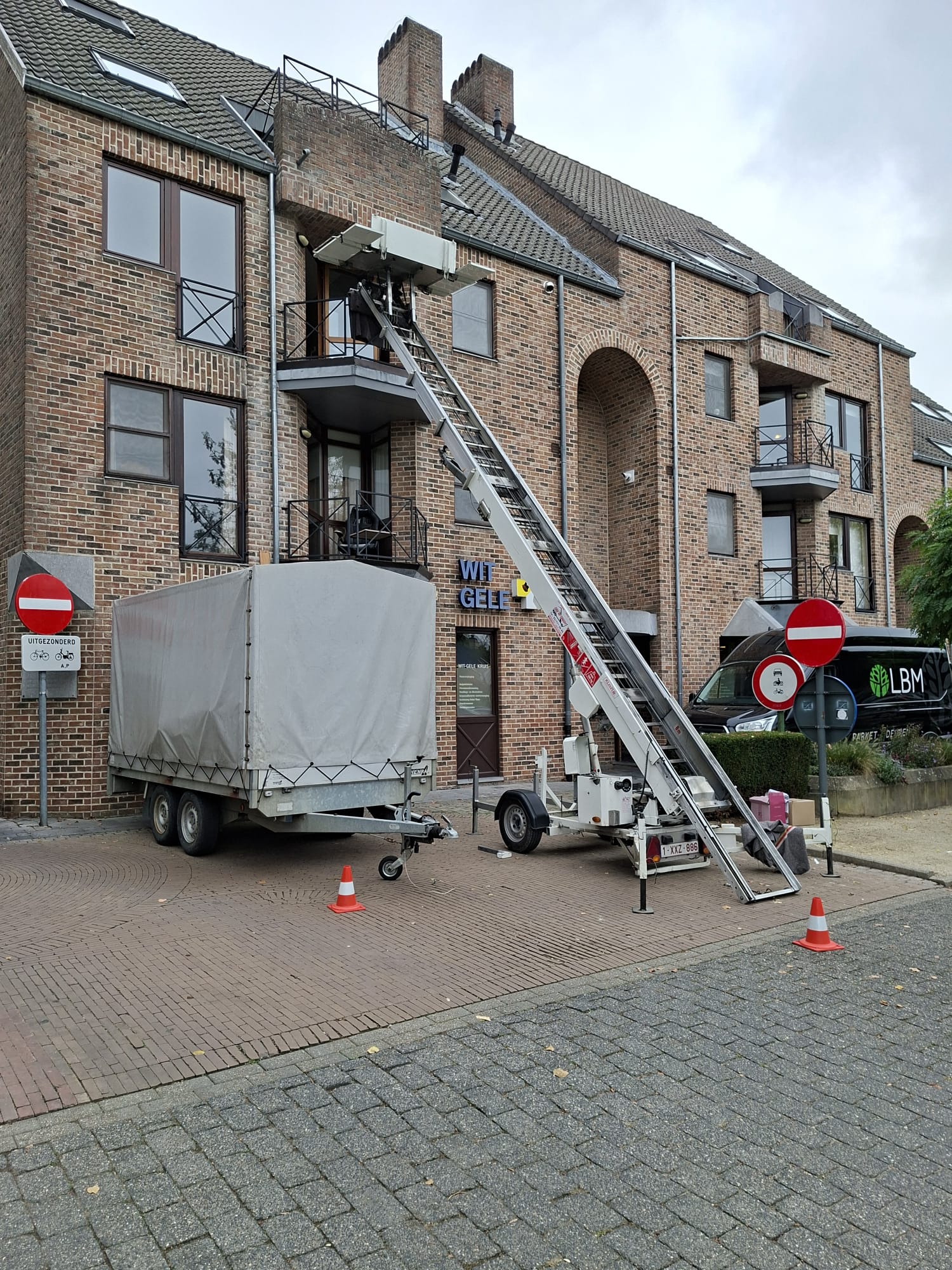 Byzeko | By Zeko Zakelijk transport Maasmechelen